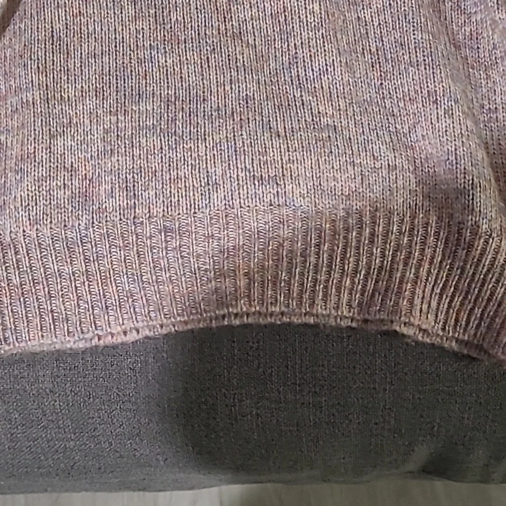 Banana Republic Sweater NWT - Picture 3 of 9